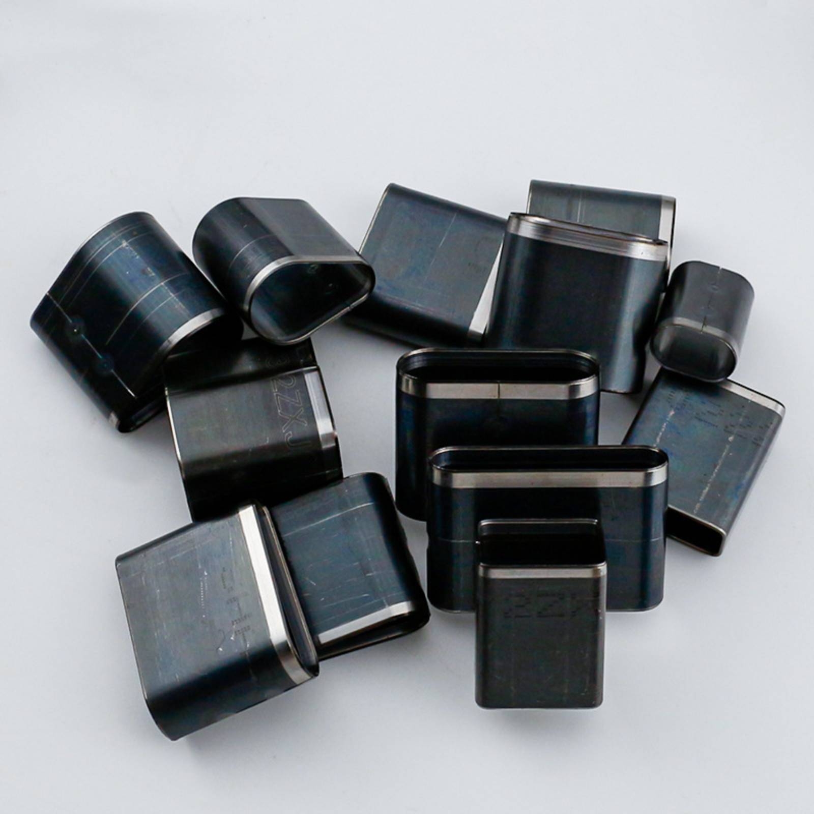 Leatherwork Hobby - Set di 50 punzoni in metallo